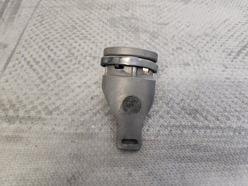CR250R HONDA 1984 REAR GAS TANK MOUNT  - Bild 2 von 4