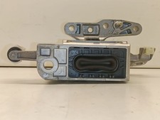 BMW 1 F40 2024 Petrol kW Engine mount bracket 8835572 SND1969