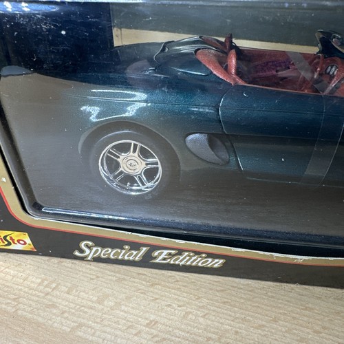 Maisto Special Edition 1:18 Diecast Green Mustang Mach III Black/Red Interior - Picture 4 of 6