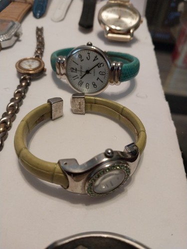 Lot 36 Mixed Watches Various Styles Brands In Great Condition Awesome Buy - Picture 10 of 12
