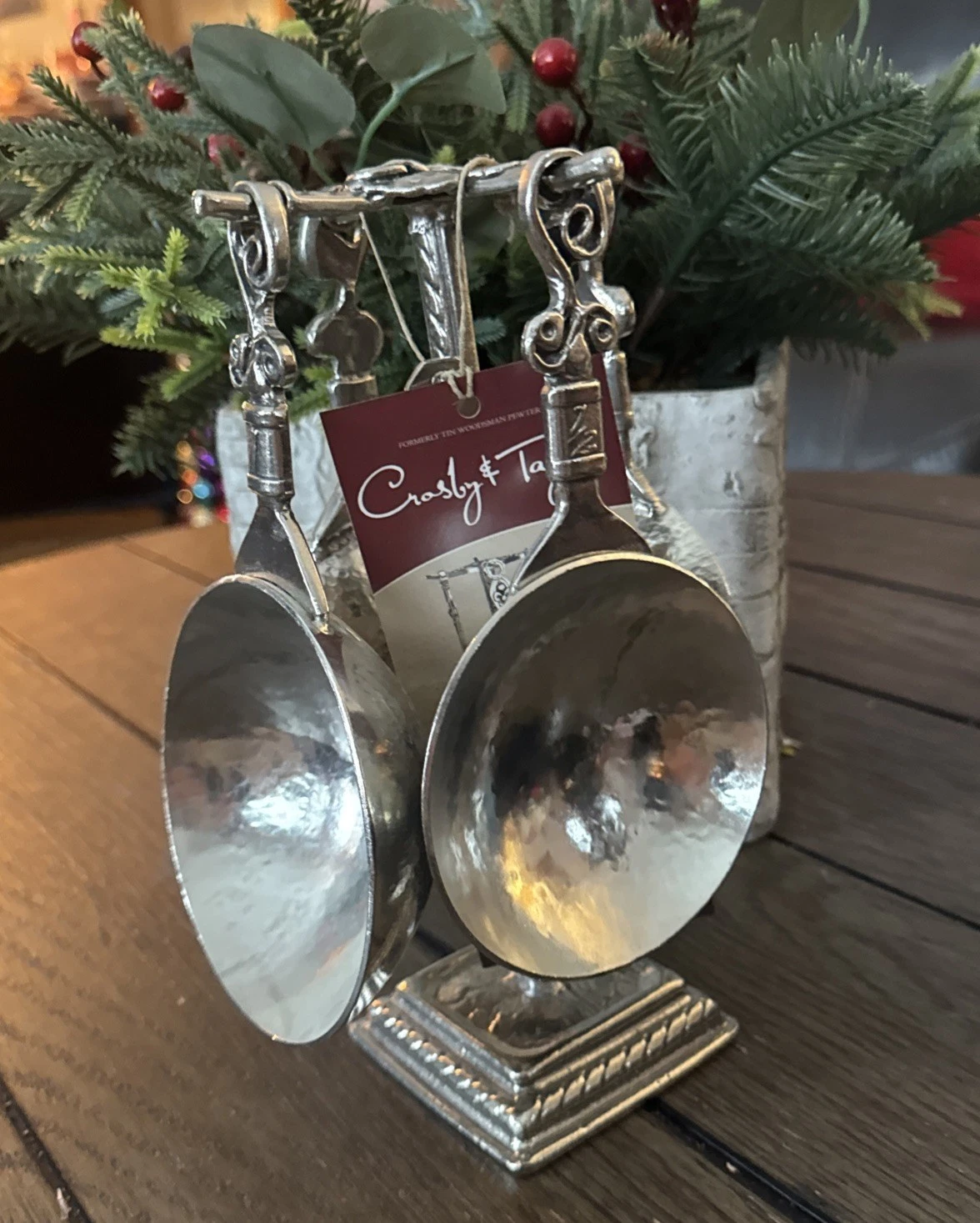 Crosby & Taylor Vineyard Design Silver Pewter Measuring Cups Display Stand Wine
