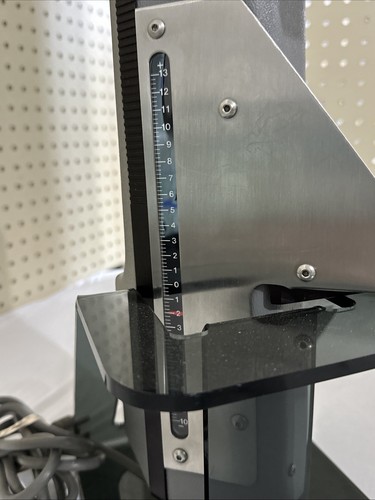 Mentor Guyton Minkowski PAM Potential Acuity Meter 22-4300 POWERS ON ~ UNTESTED - Picture 9 of 11