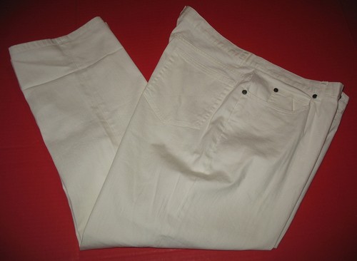 CHICO'S DENIM -NWT- WHITE - CROPPED 5 POCKET STRETCH JEANS - see measurements - Picture 4 of 4