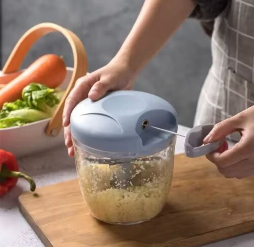500/900ML Manual Meat Mincer Garlic Chopper Rotate Garlic Press Crusher - Picture 2 of 5