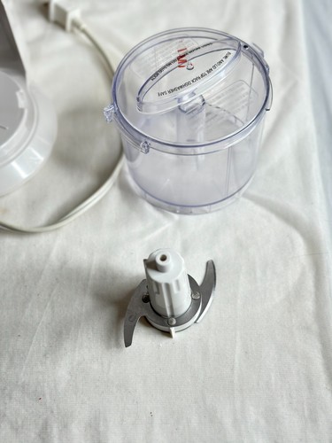 Black & Decker Food Chopper One-Touch Electric HC306 Motor Tested Campers Small - Picture 7 of 8