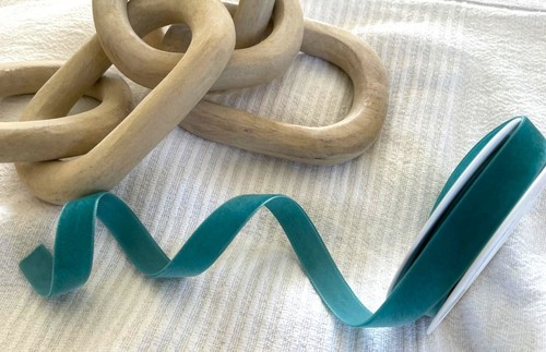 Berisfords VELVET luxury ribbon single face- 37 cols - 9mm - 3 metres + oddments - Picture 54 of 59