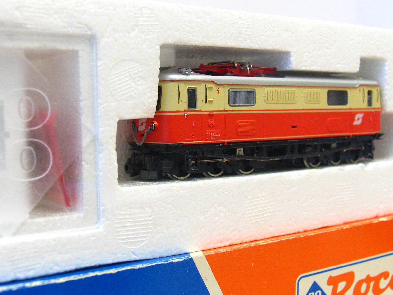 Roco h0e 33210 E-Locomotive BR 1099.03 ÖBB Maria Zeller railway boxed (mr2765) Roco h0e 33210 E-Locomotive BR 1099.03 ÖBB Maria Zeller railway boxed (mr2765)
