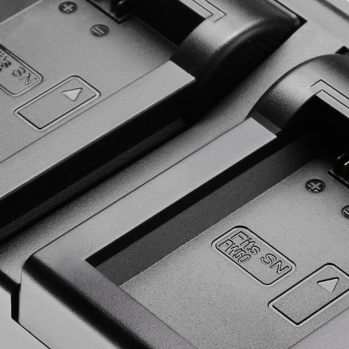  DUAL LCD Mains battery charger PLATE PK for Sony BC-VW1 FW50 - Picture 1 of 2