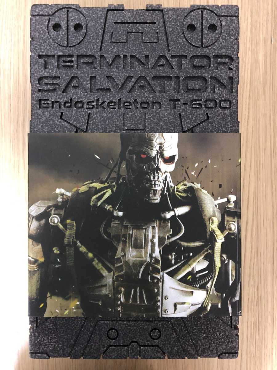 Hot Toys MMS 93 Terminator 4 T600 T-600 Endoskeleton for