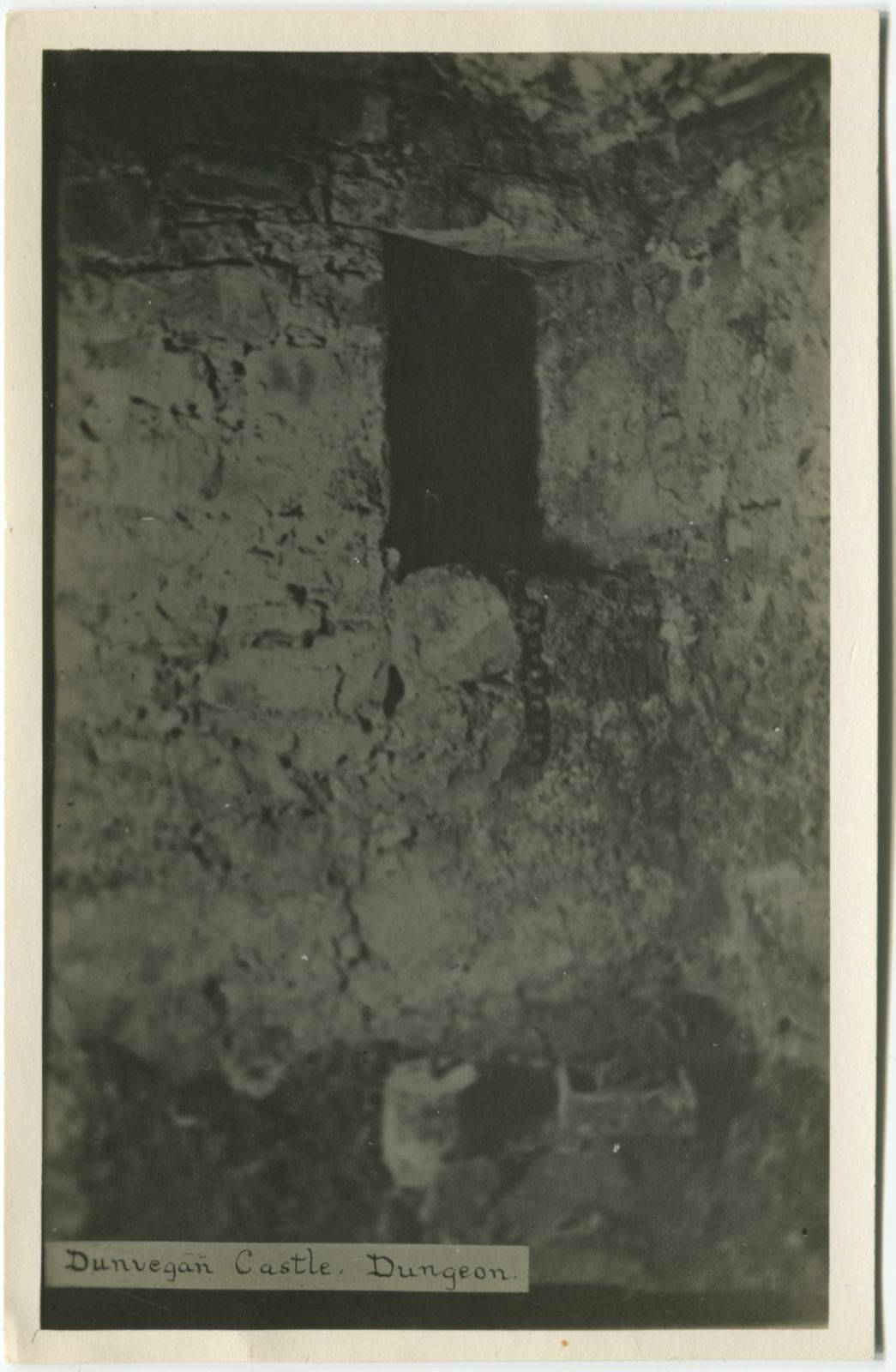 Foto 1 di 2