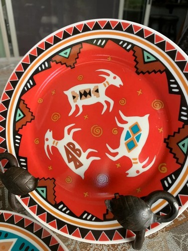 Southwestern Petroglyphs Drawings Decorative Plates/ Set of Three. Aztec Style - Picture 3 of 5