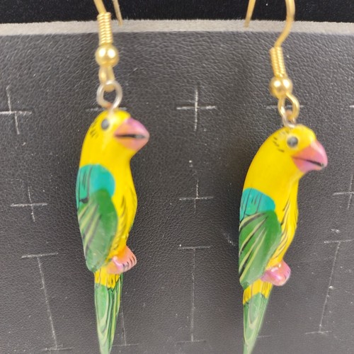 Vintage bunte geschnitzte Holz Papagei Vogel durchbohrte Ohrringe handbemalt 3 Zoll - Bild 4 von 8