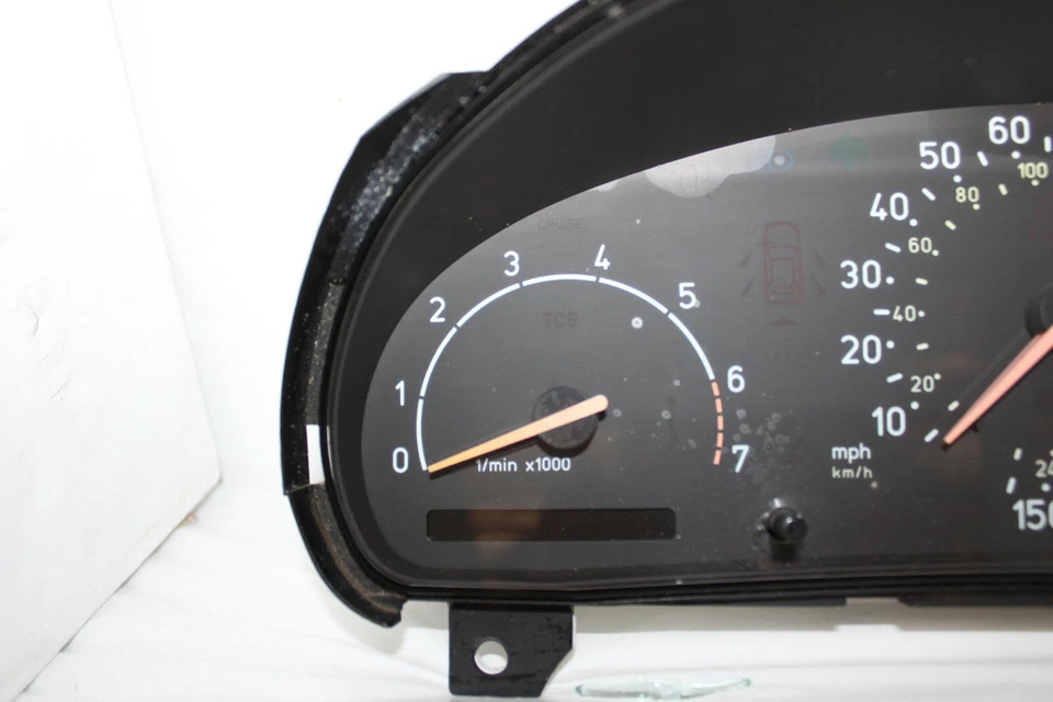 PAINEL DE INSTRUMENTOS VELOCÍMETRO 00 01 SAAB 9-3 9-5 PAINEL 137.929 milhas - Imagem 3 de 4