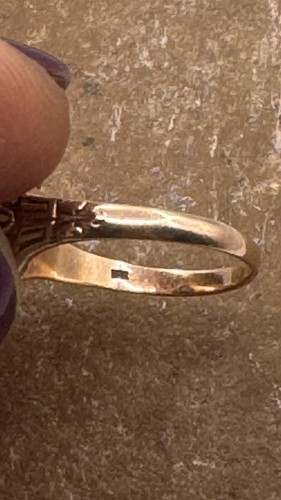 2 Ps 10K SOLID YELLOW GOLD Round CUT AMETHYST/LAB DIAMOND RING SIZE 5- 3gr - Picture 4 of 10