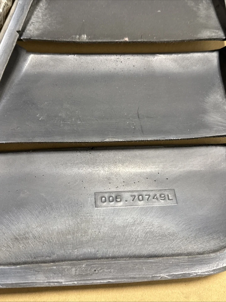 Persianas de ventana lateral trasera Street Scene 950-70749 derecha e izquierda para Ford Mustang Foto 4 de 4