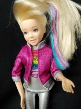 jojo singing doll hold the drama