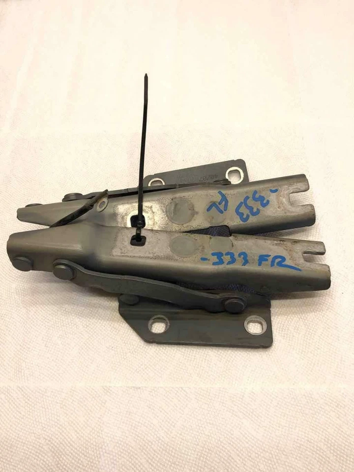 2008 - 2010 BMW 528I Front Hood Bonnet Panel Hinge Left & Right Side G - Image 4 of 4