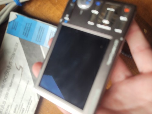 Olympus Stylus Digital Camera SILVER with charger and manual DOES NOT POWER ON - Picture 3 of 9