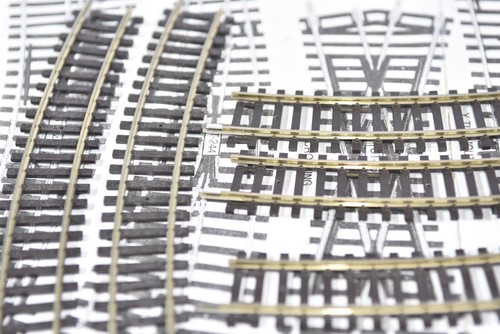 1 Piece Of Peco ST-225 2nd Radius Nickel Silver Standard Curve Track. Code 100. - Picture 2 of 11