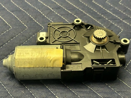 🔸OEM BMW 7193398 Sun Roof Shade Glass Motor 328i 3 Series E90 10-12 - Picture 12 of 14
