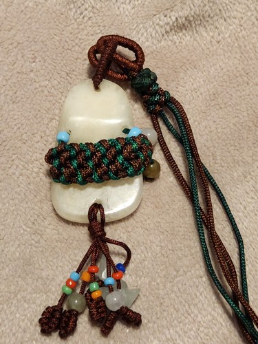 Light Green Jade Carved Stone Shoe Sandals Flip Flop Phone Charm Keychain Lucky - Picture 2 of 3