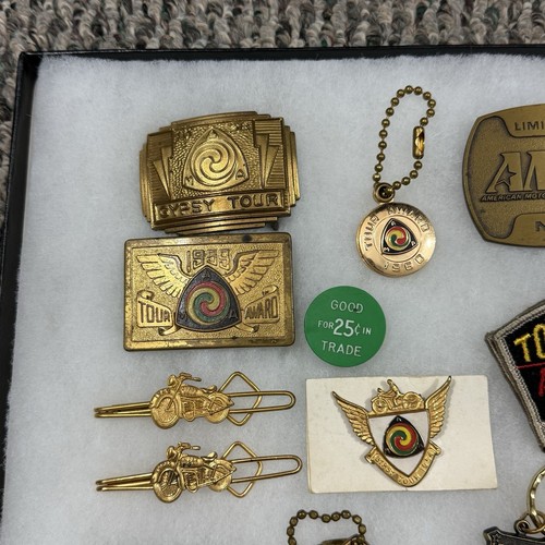 Lotto Vintage AMA Gypsy Tour Motociclista Memorabilia Spille Premi Fibbia Cintura - Foto 3 di 7