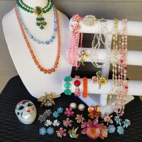 LOT 29 Spring Vintage Costume Jewelry Pastel Crystal Celluloid Enamel Flower etc