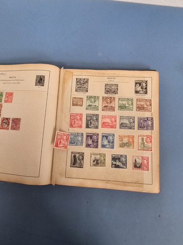 Vintage The Strand Stamp Album - Full of Stamps - Picture 17 of 24