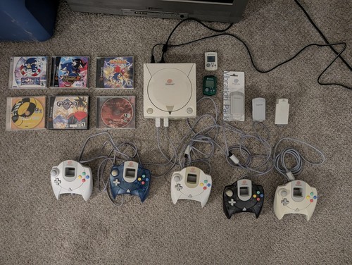 SEGA Dreamcast Console With 6 Games Bundle Lot - White - Tested Works  - Picture 1 of 14
