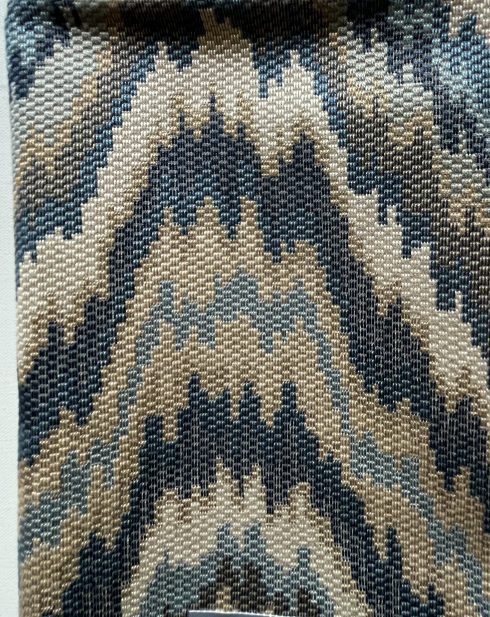 Picture 1 of 2