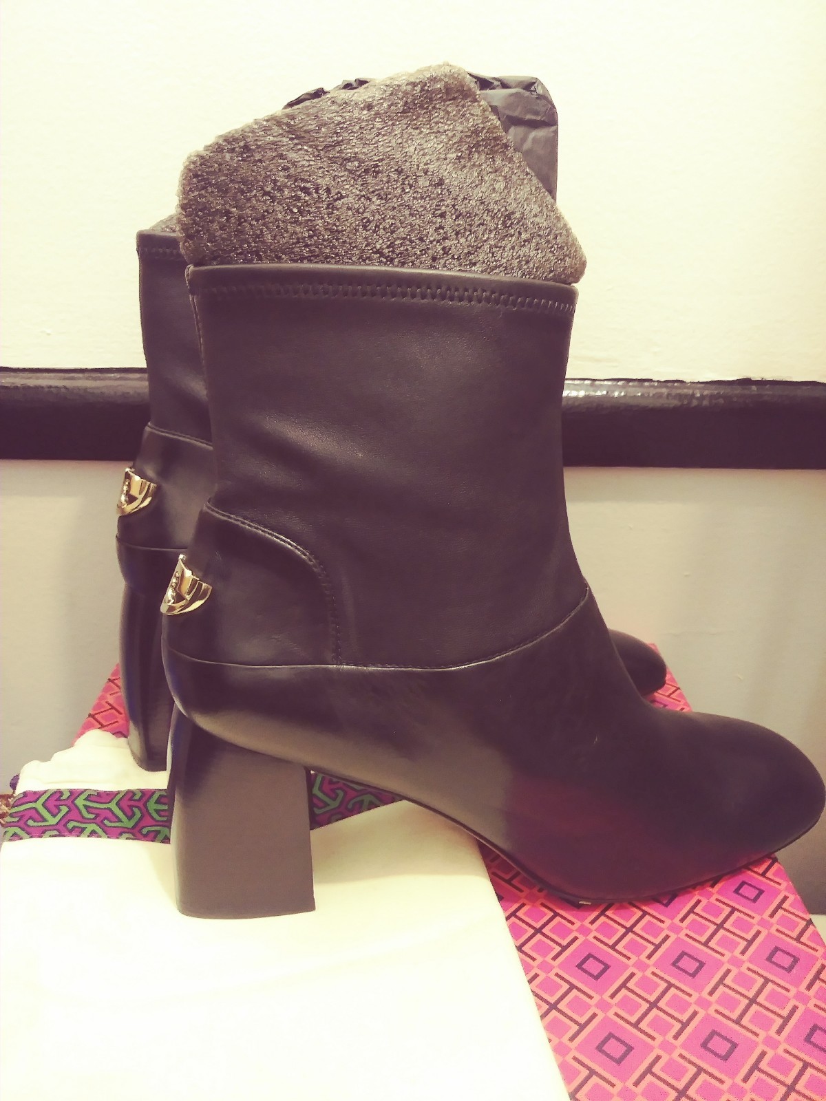 Tory Burch Sidney 70MM Stretch Leather Block Heel Ankle Bootie US 11M NIB 395 Tory Burch Sidney 70MM Stretch Leather Block Heel Ankle Bootie US 11M NIB 395