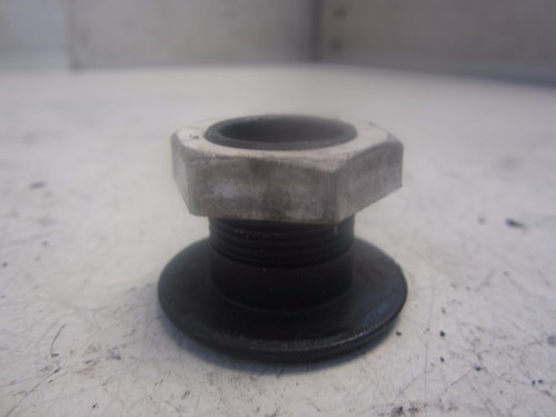U7 Yamaha XL 800 2000 agujero de cuerda trasero FN8-61651-00-00 - Imagen 3 de 3