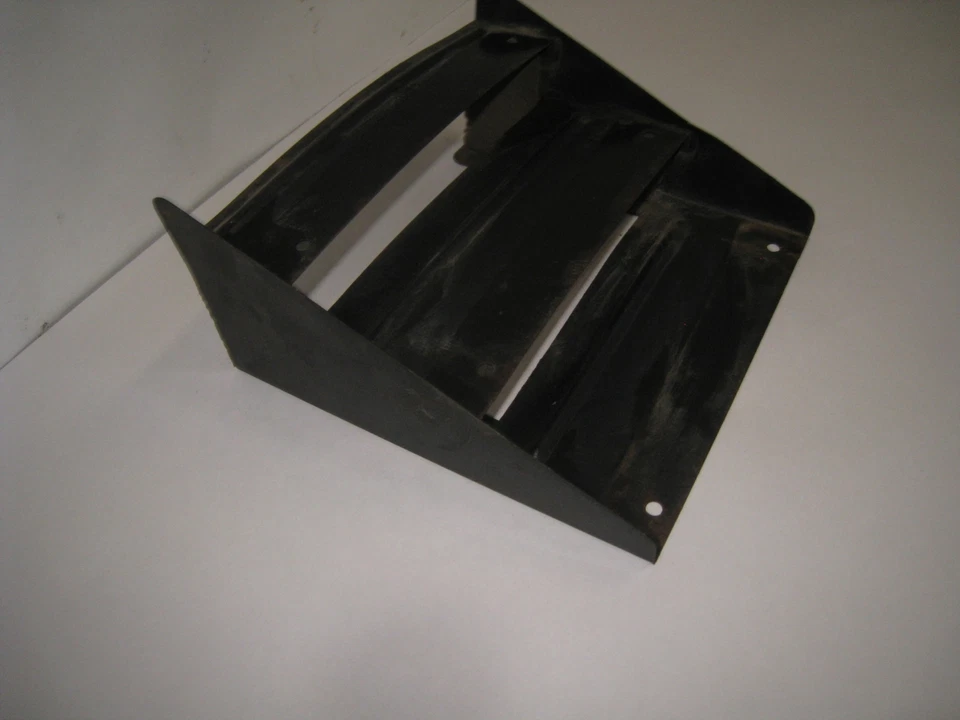 1979 YAMAHA EXCEL V EC540 LEFT HOOD GRILL LOUVER - Image 4 of 4