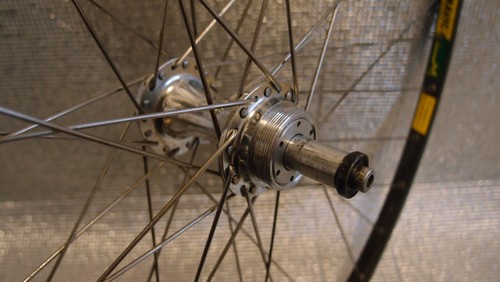 copertoncino ruota posteriore 700C Mavic MA40 made in France Mavic 550 - Foto 3 di 15