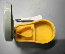 Pill Cutter Splitter 1/4 Accurately Cuts Multiple Pills Easy Open Snap Button