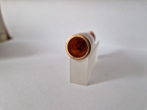 Vintage Amber Cigarette Holder Bakelite with 9k-375 Gold - Picture 5 of 7