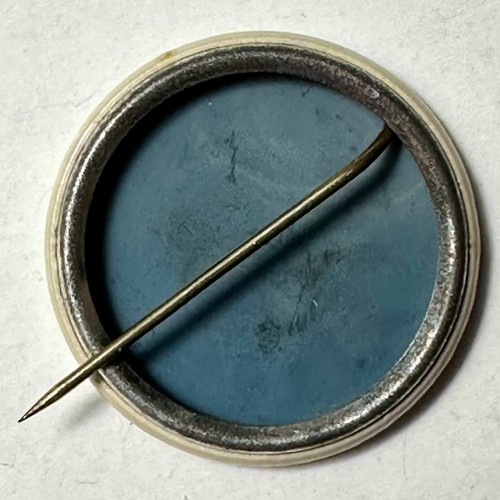 Pinback de celuloide Hawthorne Longfellow de 1,25" de graduación universitaria Bowdoin 1925 - Imagen 3 de 3
