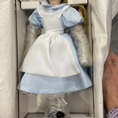 Alice in Wonderland Porcelain Doll #909 The Disney