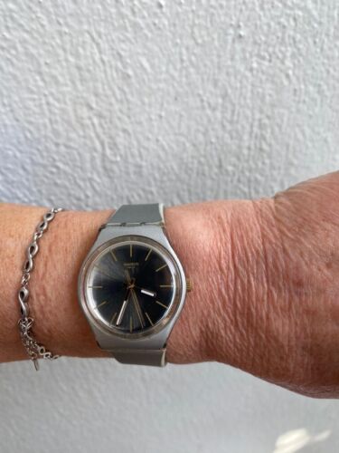 2010 Women's Swatch New Gent SUOZ101 Winter Moon Swiss Made Quartz 34mm Watch - Picture 8 of 18