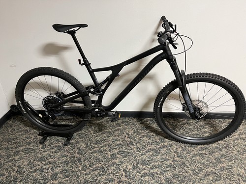 Specialized Stumpjumper Alloy Satin Black/Smoke Size S6 - Picture 2 of 7