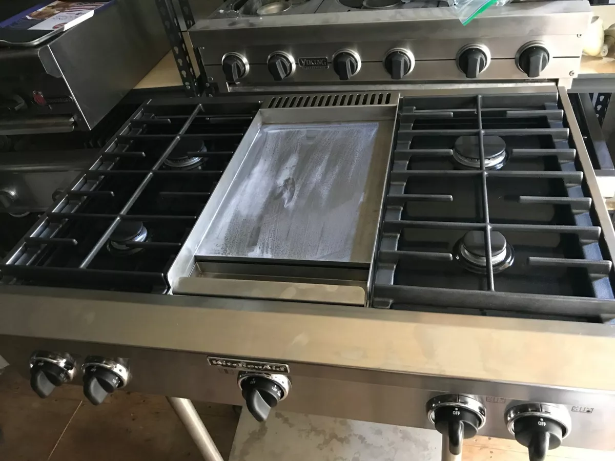 36 Kitchen Aid Stainless Gas Range top, 6 or 4+ griddle, N Gas