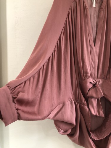 Anthropologie Sz Large Salmon Pink Batwing Sleeve Blouse Satin Polyester Draping - Picture 7 of 12