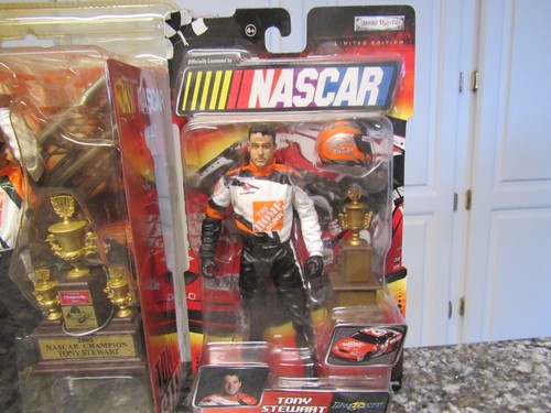 NEW Lot of 2 Action - McFarlane Toys NASCAR  Tony Stewart figure 2002 Champion - Picture 4 of 15
