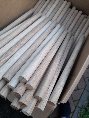 10x 300mm x 19mm Kiln dried Oak dowel suitable for Oak framing, Pen blanks, etc - Picture 4 of 4