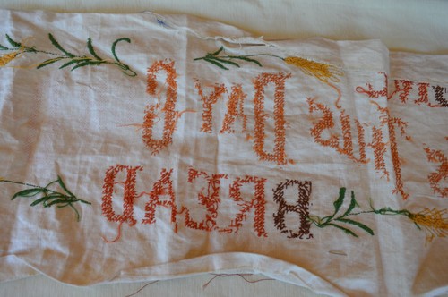 Partially Complete VTG Jane Snead Linen Sampler #373 Daily Bread DMC Floss - Picture 14 of 18