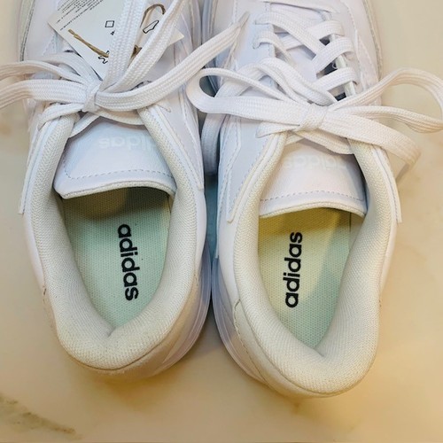 NWT adidas Unisex Courtblock Sneaker, Cloud White-Junior/Grade School size 7 - Picture 10 of 10