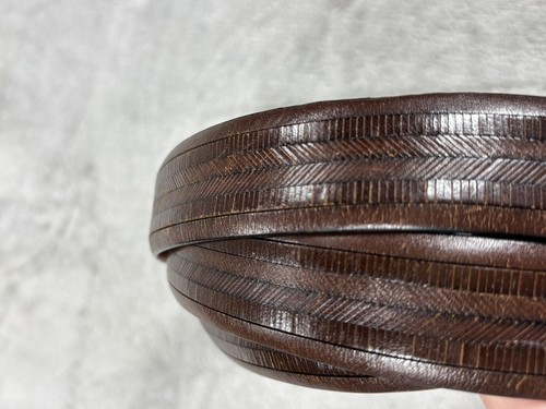 Trafalgar Men's Belt 38 Brown Leather Vegetable Tanned Embossed Classic Buckle - Picture 2 of 12