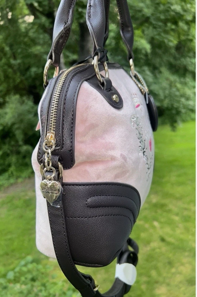 NUEVO Bolso Cartera Juicy Couture Polvo Rubor Rosa Claro Terciopelo Heritage Domo Foto 2 de 4