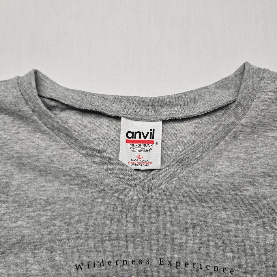 Camisa Montana De Colección Para Mujer Grande Gris Naturaleza Montaña Gráfico Cuello en V Camiseta Años 90 Foto 3 de 4