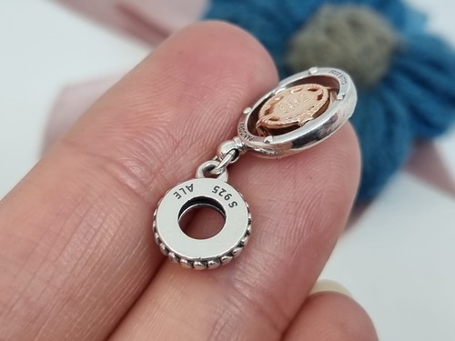 NEW Genuine Pandora Club 2020 Compass Dangle Charm Diamond 💕 S925 ALE - Imagen 7 de 7